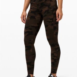 Lululemon FAST AND FREE HIGH-RISE TIGHT 28" with pockets size 6